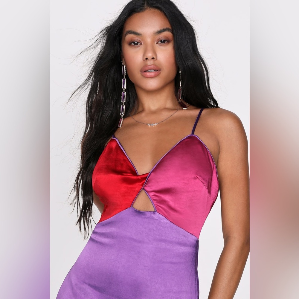 NWT Lulus Chic Combo Purple Color Block Satin Twist-Front Midi Dress D2936 Sz XS - Picture 3 of 14